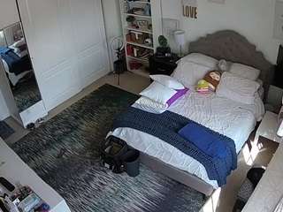 voyeurcam-hornyhostel-02