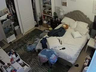  voyeurcam-hornyhostel-02 chat room