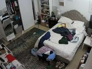 voyeurcam hornyhostel 02