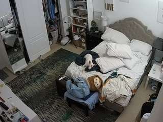 voyeurcam-hornyhostel-02