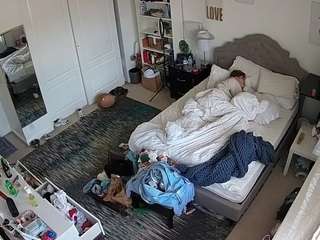 voyeurcam hornyhostel 02