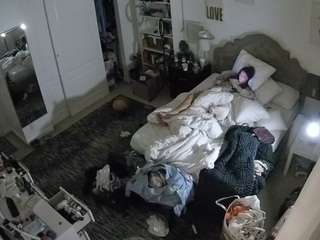 voyeurcam-hornyhostel-02