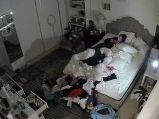 voyeurcam-hornyhostel-02 camsoda