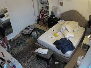 voyeurcam-hornyhostel-02 camsoda