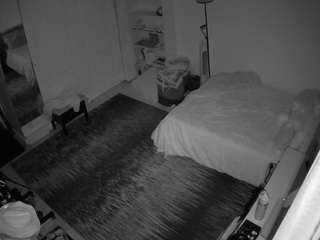 voyeurcam-hornyhostel-02