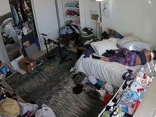 voyeurcam-hornyhostel-02