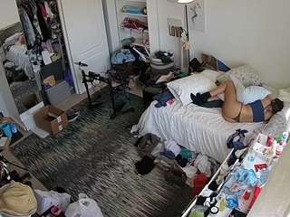 voyeurcam-hornyhostel-02