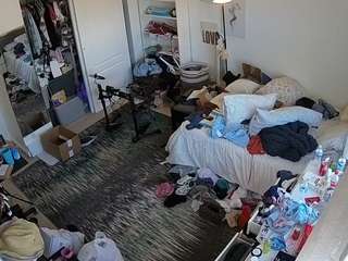 voyeurcam-hornyhostel-02