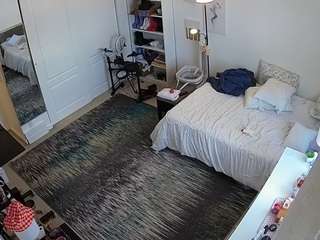 voyeurcam hornyhostel 02