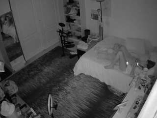 voyeurcam hornyhostel 02