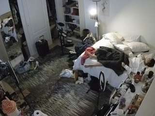 voyeurcam hornyhostel 02