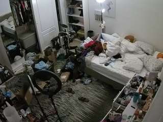 voyeurcam-hornyhostel-02