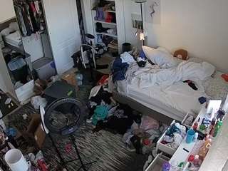 voyeurcam-hornyhostel-02