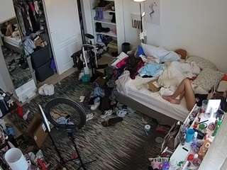 voyeurcam hornyhostel 02