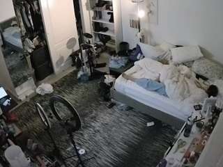 voyeurcam-hornyhostel-02 camsoda
