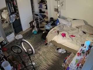 voyeurcam-hornyhostel-02