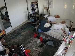 voyeurcam-hornyhostel-02