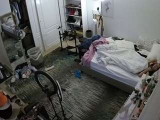 voyeurcam-hornyhostel-02