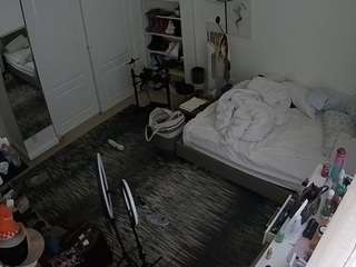 voyeurcam-hornyhostel-02