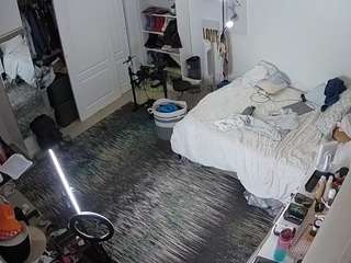 voyeurcam-hornyhostel-02