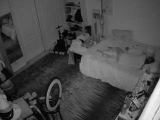 voyeurcam-hornyhostel-02's CamSoda show and profile