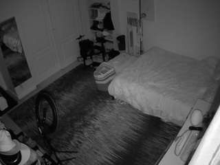 voyeurcam-hornyhostel-02's CamSoda show and profile