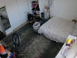 voyeurcam hornyhostel 02