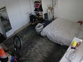 voyeurcam-hornyhostel-02