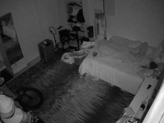 voyeurcam hornyhostel 02