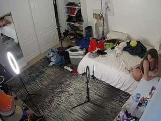 voyeurcam-hornyhostel-02