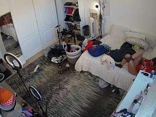 voyeurcam-hornyhostel-02