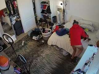 voyeurcam-hornyhostel-02