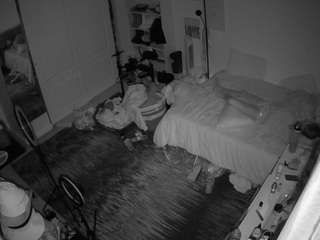 voyeurcam-hornyhostel-02