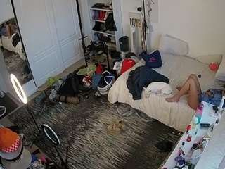 voyeurcam-hornyhostel-02