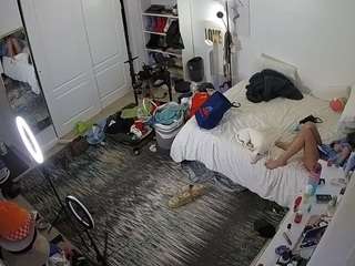 voyeurcam-hornyhostel-02