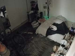 voyeurcam-hornyhostel-02