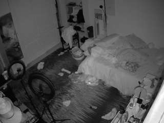 voyeurcam-hornyhostel-02
