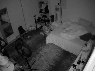 voyeurcam-hornyhostel-02
