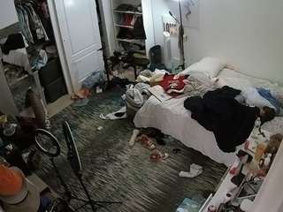 voyeurcam-hornyhostel-02