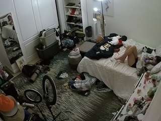 voyeurcam-hornyhostel-02
