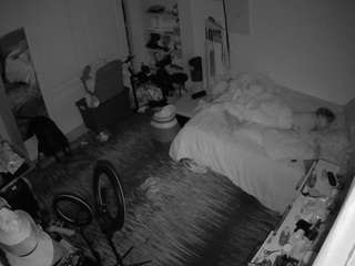 voyeurcam-hornyhostel-02