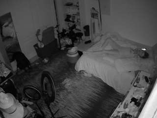 voyeurcam-hornyhostel-02