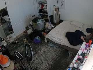 voyeurcam hornyhostel 02