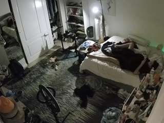 voyeurcam-hornyhostel-02