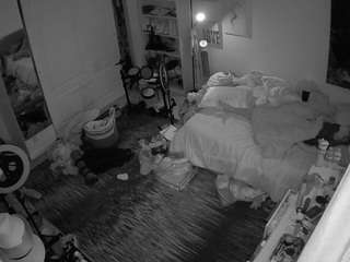 voyeurcam-hornyhostel-02's CamSoda show and profile