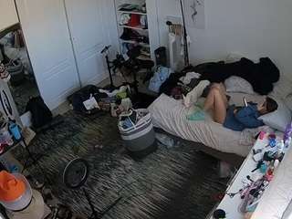 voyeurcam-hornyhostel-02
