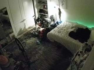 voyeurcam-hornyhostel-02