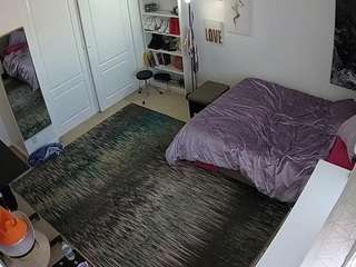 voyeurcam hornyhostel 02
