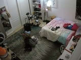 voyeurcam-hornyhostel-02