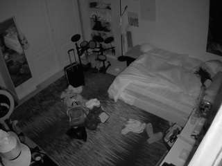 voyeurcam-hornyhostel-02